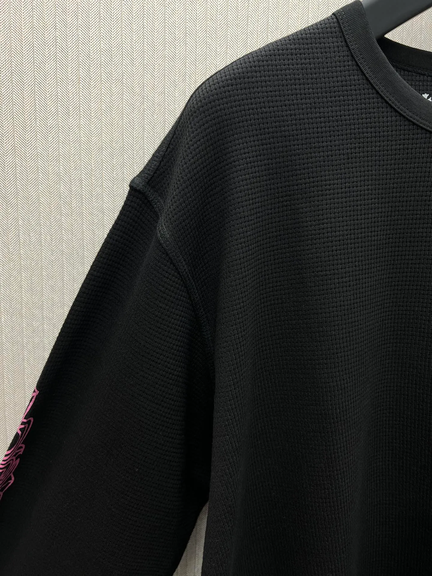 🅿️380 Croxin 25SS limited black pink waffle. The fabric is made of 280g cotton waffle double-layer material. The printing is made of high-temperature heat transfer for garments. The embroidery is made of imported Tajima embroidery. Size S.M.L
